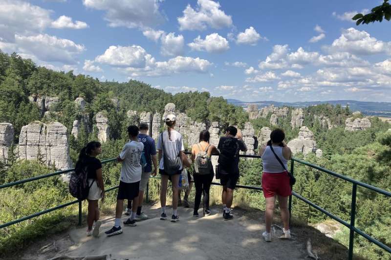 Students viewing Prague from overlook