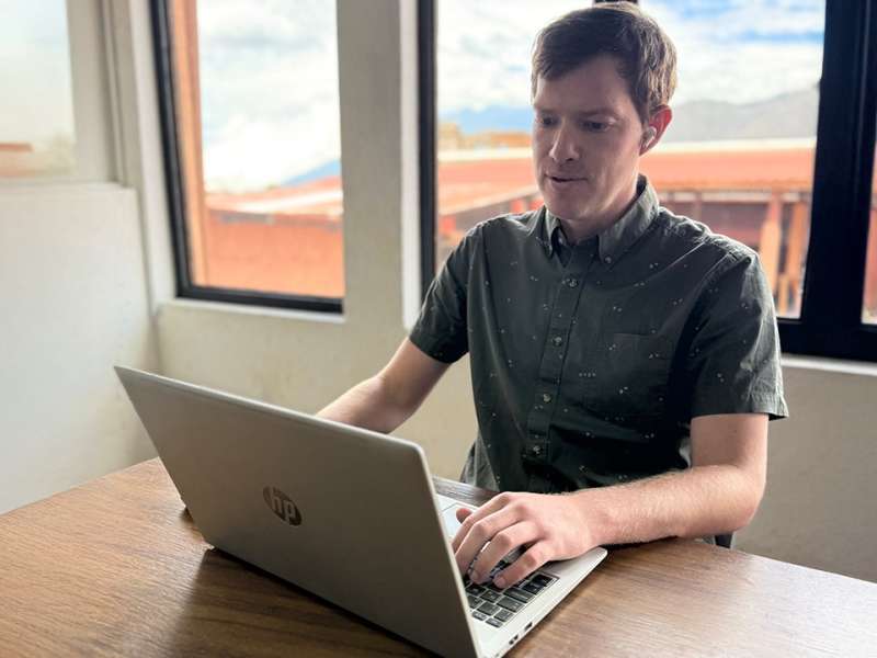 Study TEFL Online with Maximo Nivel