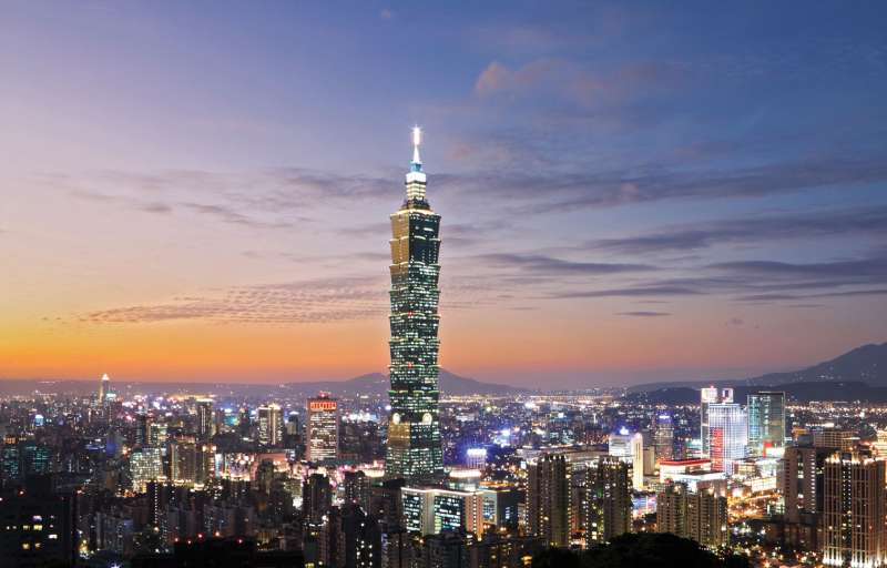 Taipei skyline with Taipei 101 tower, a hub for TEFL teaching opportunities in Taiwan