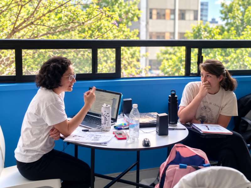 Teacher giving a one-to-one Business Spanish lesson to a student in Mexico