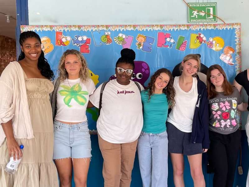 Teaching English in Guatemala with Maximo Nivel