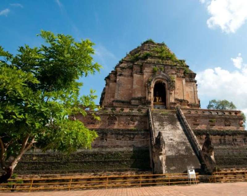 temple ruins in thailand
