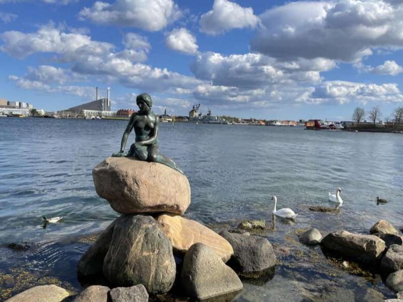 The Little Mermaid statue in Copenhagen