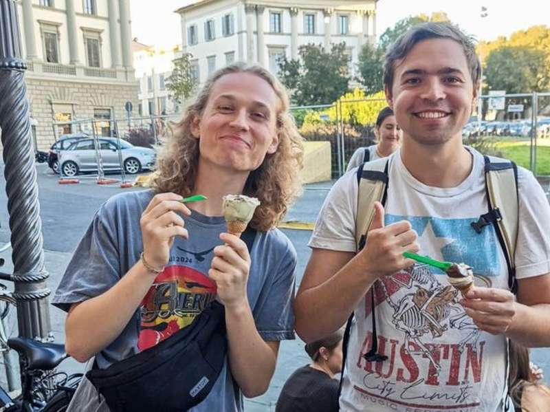 Two students eating gelato in Florence
