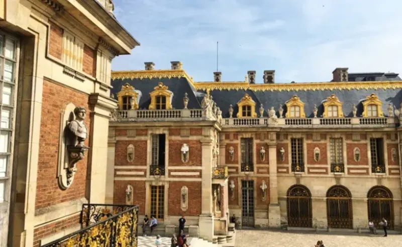 Versailles
