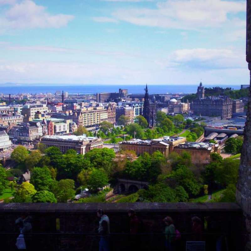 View of Edinburgh - Intern in Scotland - Adelante Abroad