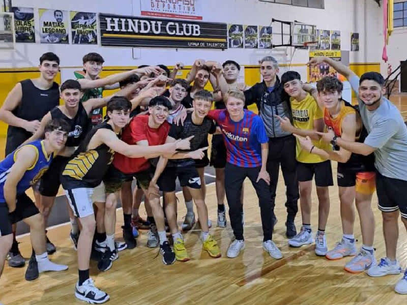 volunteer in the sports project
