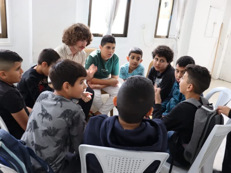 Volunteer with Palestinian Refugees