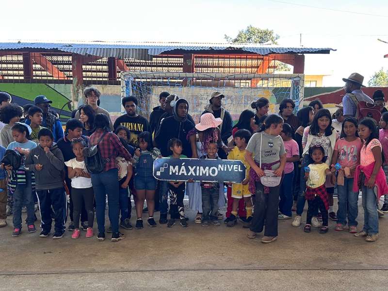 Volunteering with kids in Guatemala